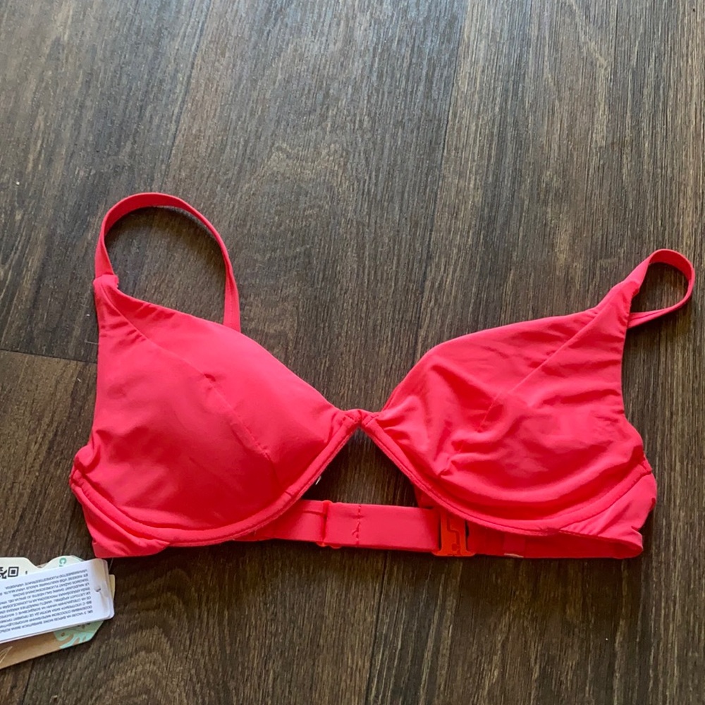 Teresa in Glossy Red Top